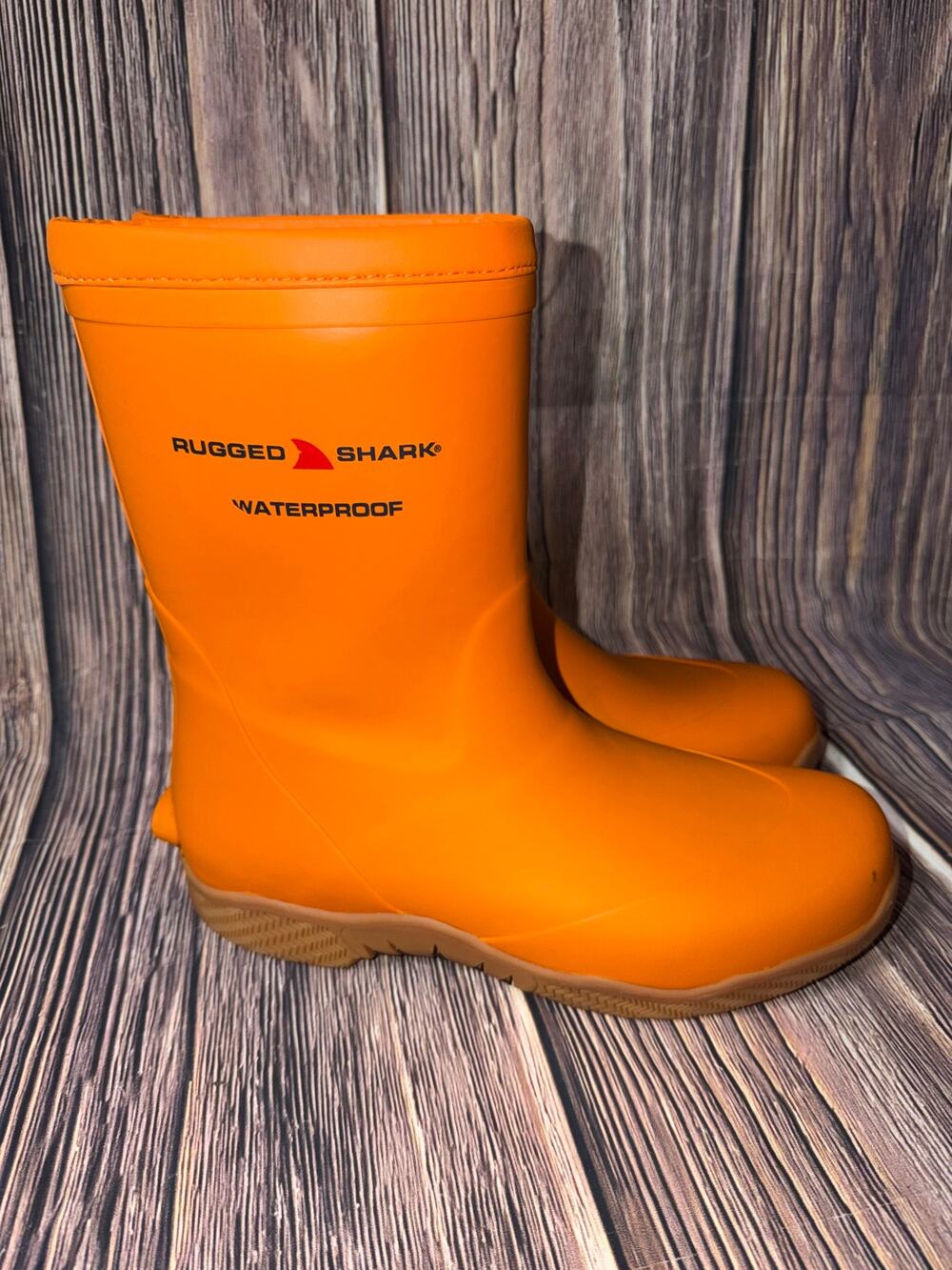 Rugged Shark Men’s Great White Orange Waterproof Rubber Boots Size 9